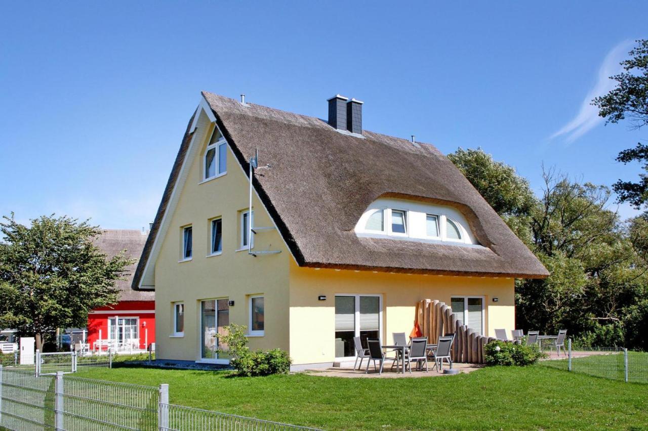 Reetdachhaus Lotte Mit Sauna Und Kaminofen Am Yachthafen In Vieregge Exterior foto
